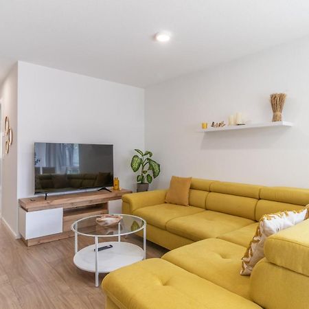 Unique: Zentrumsnahe 2 Zimmerwohnung In Villingen Mit Netflix 1 Og 외부 사진