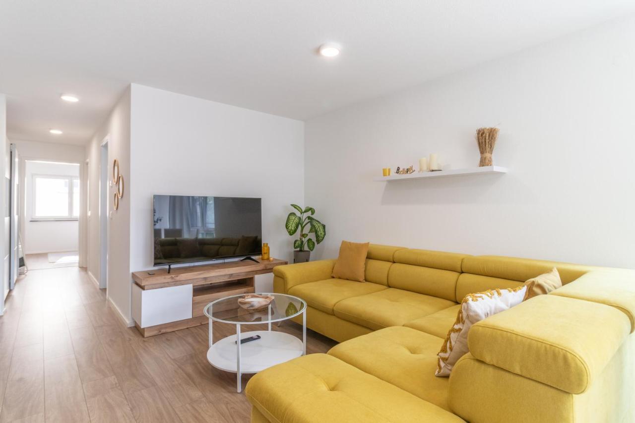 Unique: Zentrumsnahe 2 Zimmerwohnung In Villingen Mit Netflix 1 Og 외부 사진